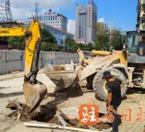 骚逼猛操高温下的坚守｜道路建设者用汗水铺就畅通路